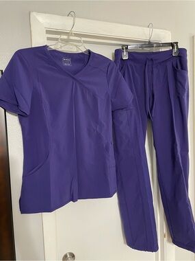 Large Cherokee INFINITY Women's Purple Scrub Set - V-Neck Top & Drawstring Pants